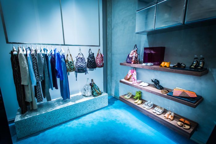 広告写真,カメラマン,神戸,店舗写真,モデル撮影,スタニングルアー,神戸,金本義隆,内絵里,スタジオゴールド,フォトスタジオ