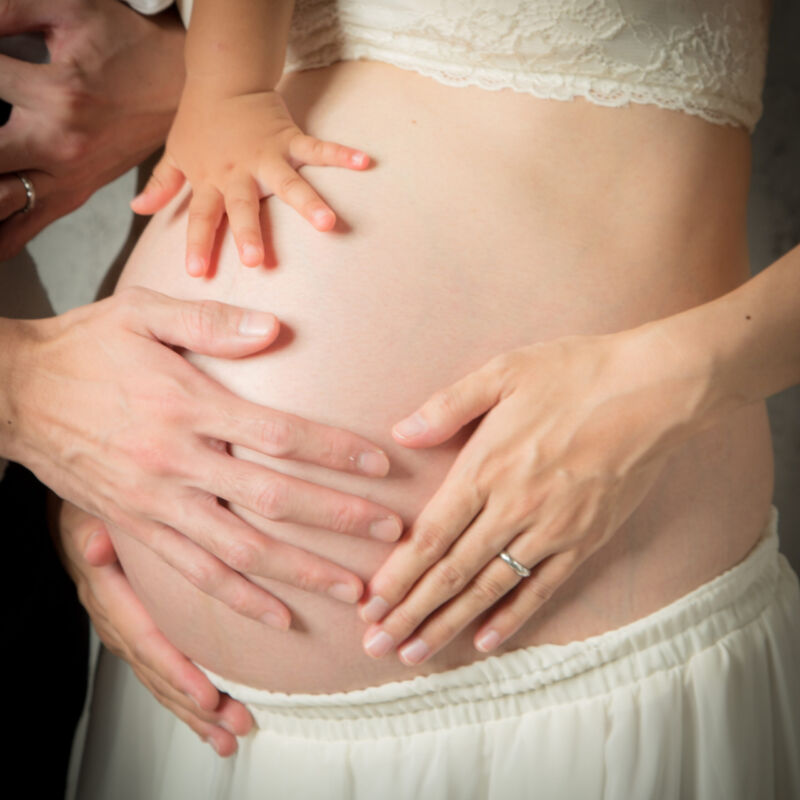 神戸　マタニティフォト 阪急春日野道駅　カメラマン スタジオ 神戸 内絵里 金本義隆 写真屋 スタジオゴールド